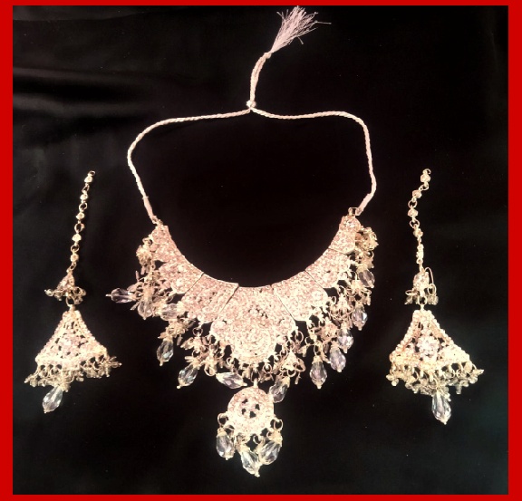 Imitation Jewellery no 10 silver zarkoon & white crystals bib necklace and earrings