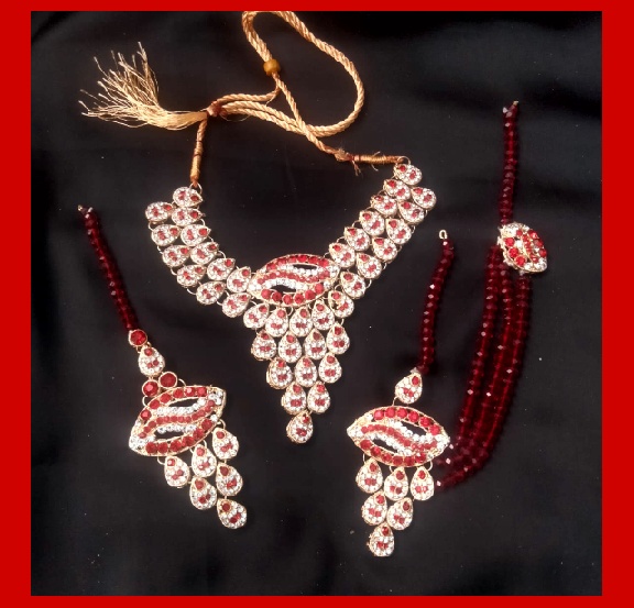 Imitation Jewellery no 17 red and white zarkoon golden necklace with earrings