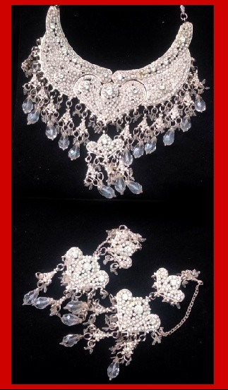 Imitation Jewellery no 33 silver & white zarkoon & grey crystal necklace with earrings